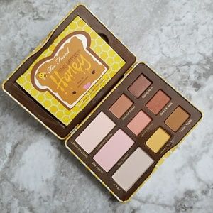 Too Faced Peanut Butter and Honey Palette